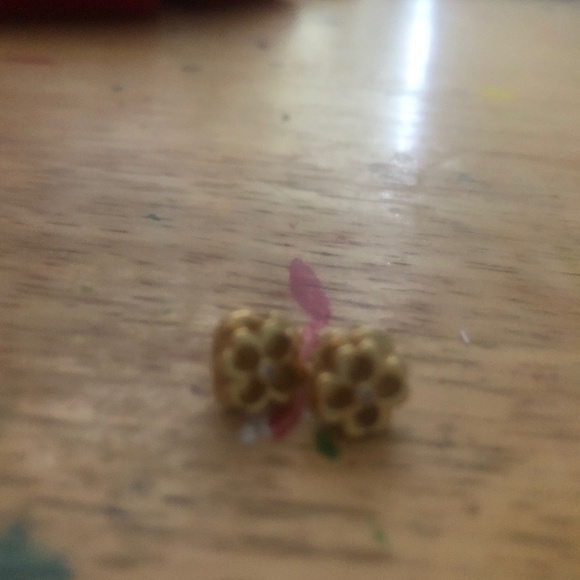 Earrings - Picture 2 of 2